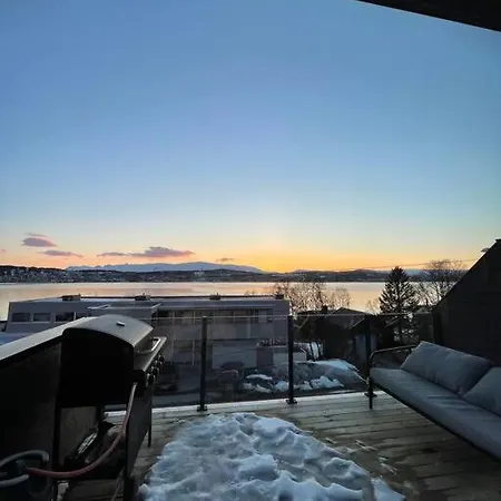 Apartment Kingsize Beds, Aurora Viewing, Four Bedroom